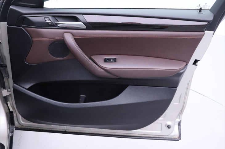 BMW X4 2.0 140kW xDrive Kůže Klima CZ