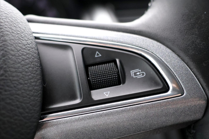 Škoda Rapid 1,2 TSI 77kW Xenon 1.Maj.