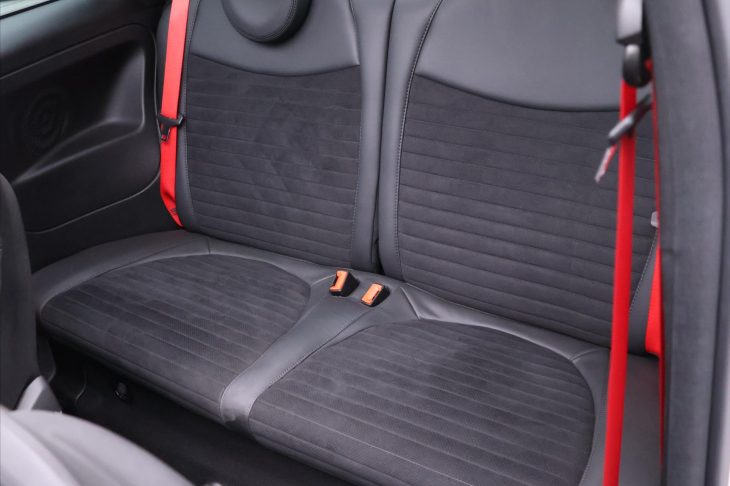 Abarth 500 1,4 T 132kW Competizione 595 C