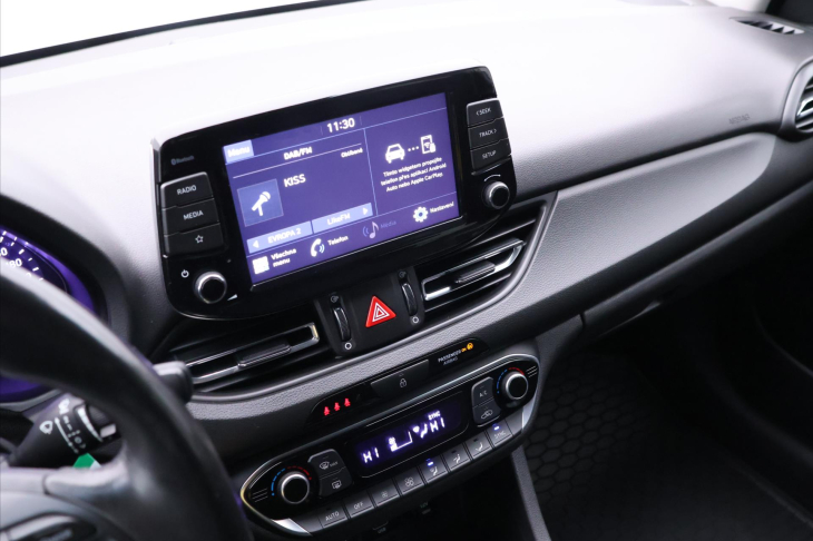 Hyundai i30 1,5 T-GDI 118kW Family Smart