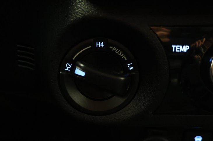 Toyota Hilux 2,8 D-4D 150kW Executive DPH