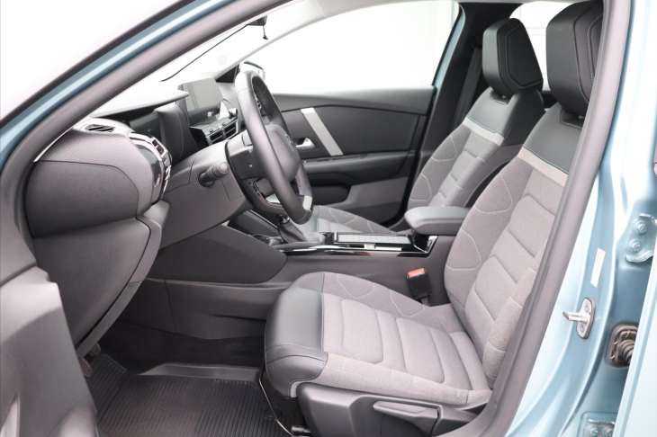 Citroën C4 1,2 PT 96kW 1 Maj. Záruka