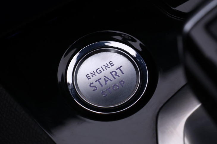 Peugeot 3008 2,0 HDI 130 kW CZ Kůže GT