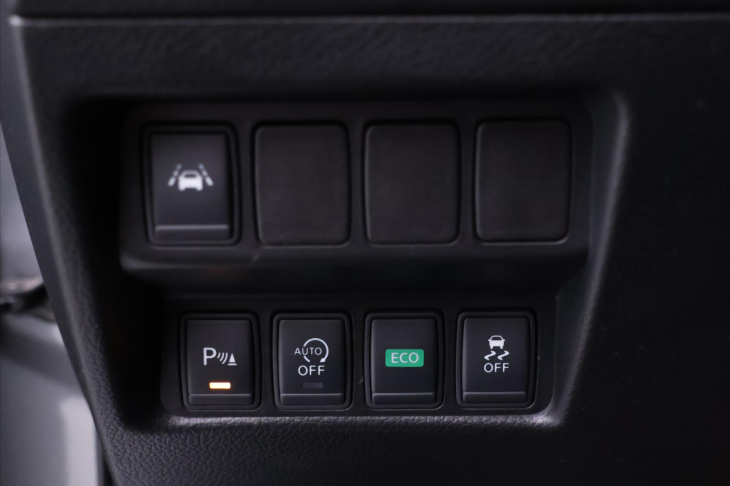 Nissan Qashqai 1,2 DIG-T 85kW Aut. CZ Tekna