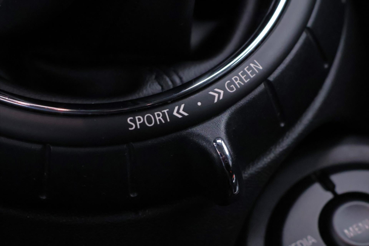 Mini Cooper 1,5 100kW Aut. Navi