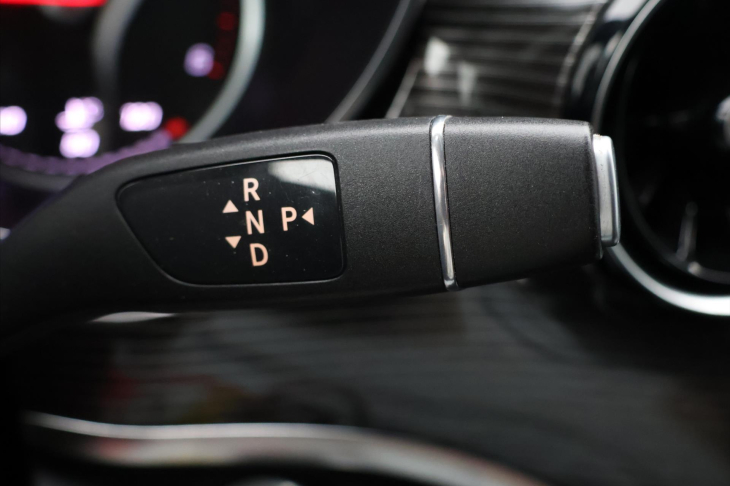 Mercedes-Benz Třídy V 2.0 250d Aut. Avantgarde XL LED