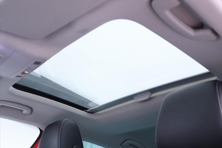 Škoda Superb 2,0 TDI DSG L&K 1.Maj. DPH