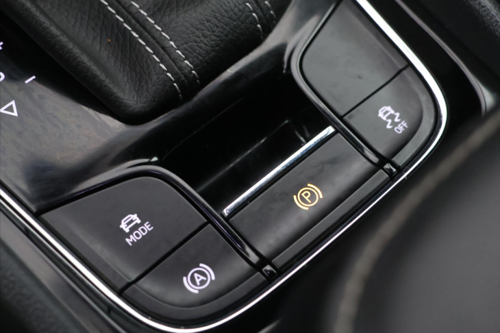 Škoda Karoq 1,5 TSI 110 kW Sportline DSG DPH