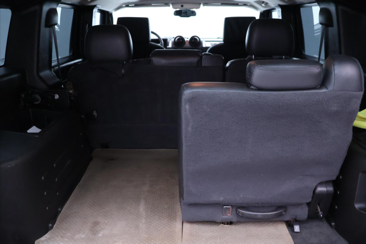 Hummer H2 6,0 i 237kW Automat 4x4 Kůže