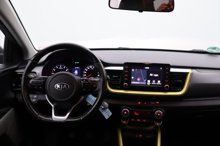 Kia Stonic 1,3 CVVT 62kW Spirit 1.Maj Tažné