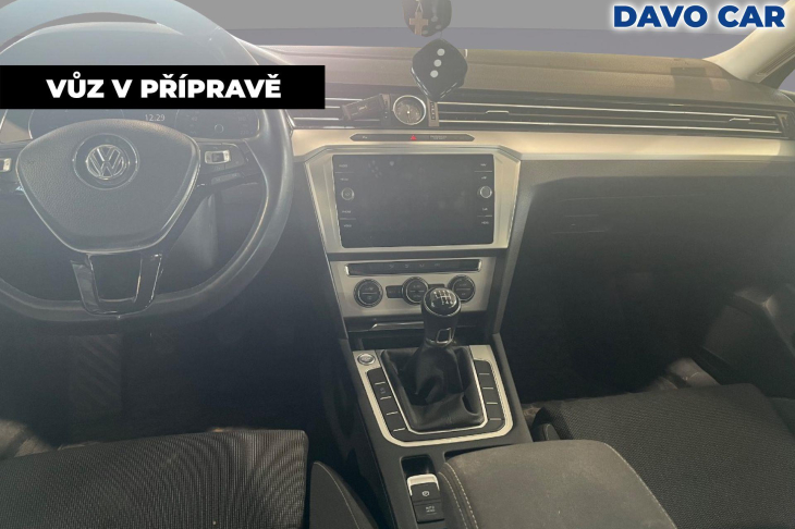 Volkswagen Passat 1,6 TDI High LED