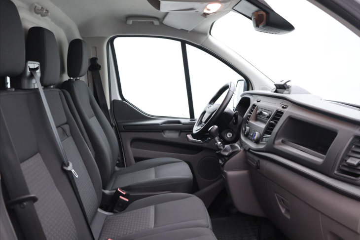 Ford Transit Custom 2,0 TDCi 96 kW Dílna DPH Tažné