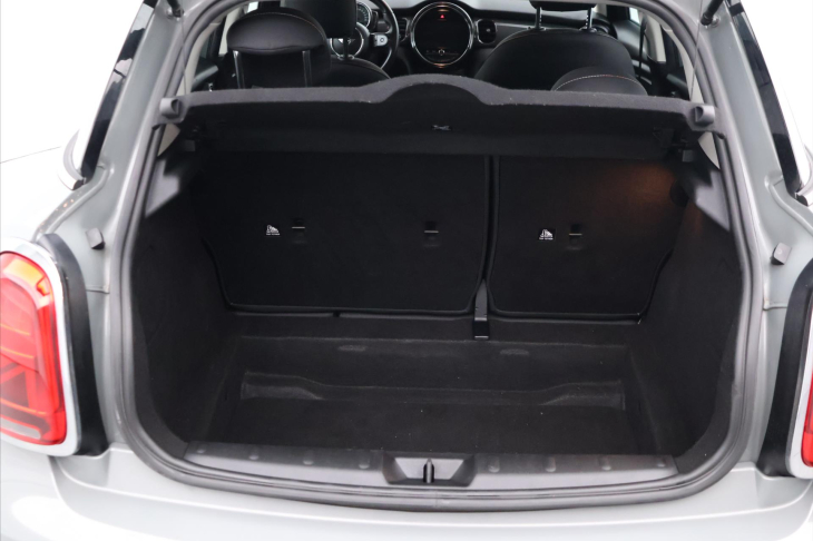 Mini Cooper 1,5 100kW LED CZ 1.Maj. DPH