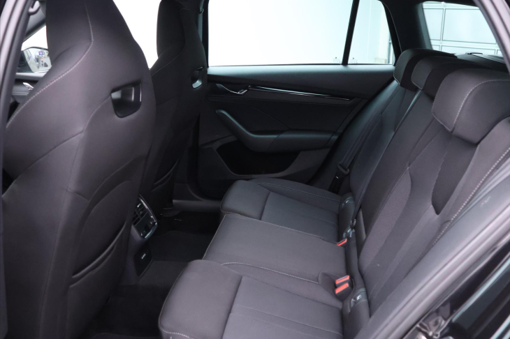 Škoda Octavia 2,0 TDI 110kW DSG Sportline DPH