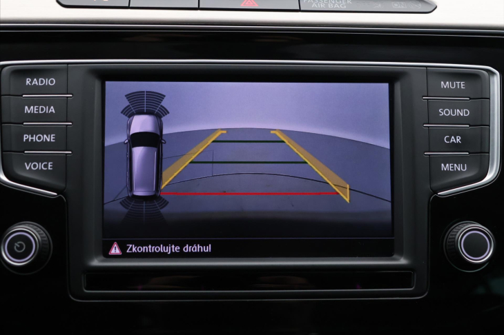 Volkswagen Passat 2,0 TDI 110kW Highline LED CZ