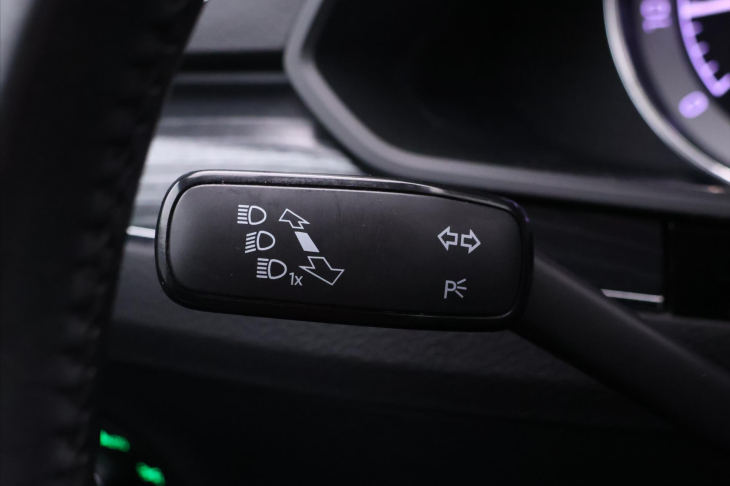 Škoda Superb 1,5 TSI DSG Business 1.Maj DPH