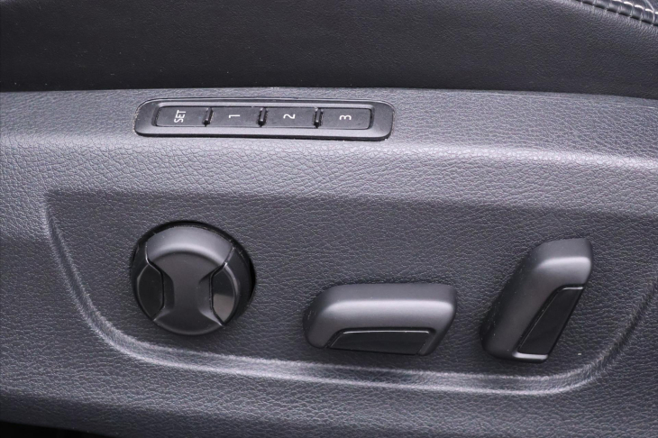 Škoda Superb 2,0 TDI 110kW L&K CZ DPH