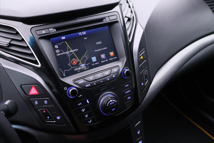 Hyundai i40 1,7 CRDI 104kW Navi Xenon CZ