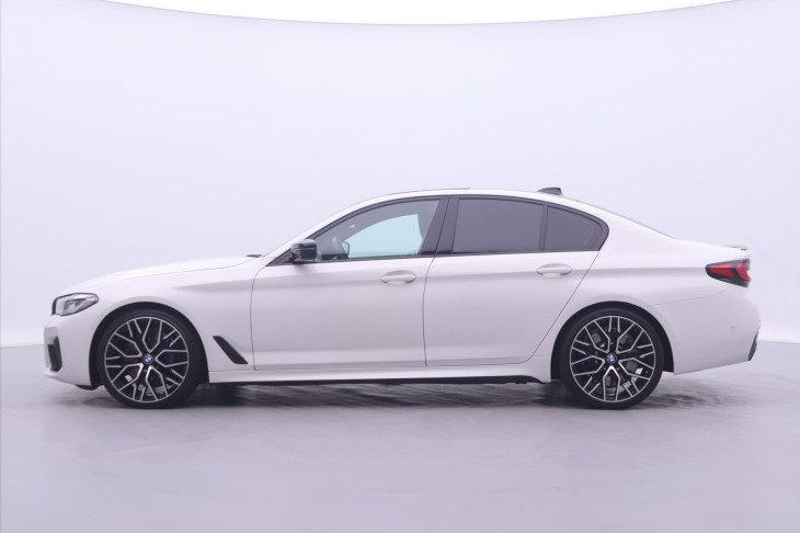 BMW Řada 5 4,4 M550i xDrive 390kW