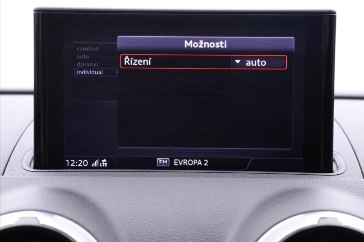 Audi A3 1,0 30TFSI S-line Virtual DPH