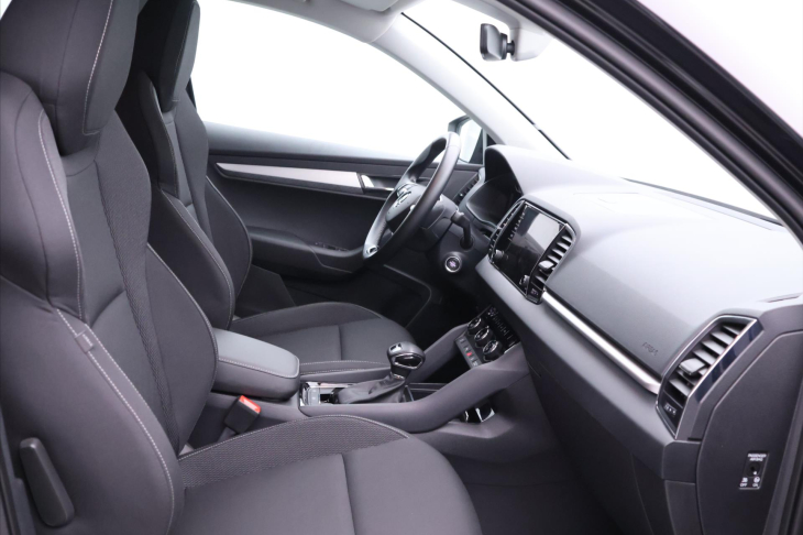 Škoda Karoq 2,0 TDI 85 kW DSG DPH Ambition