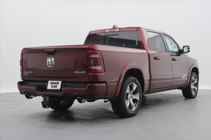 Dodge RAM 5,7 1500 295kW Laramie 4x4