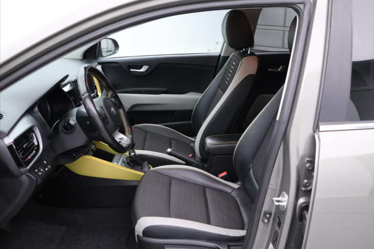 Kia Stonic 1,3 CVVT 62kW Spirit 1.Maj Tažné