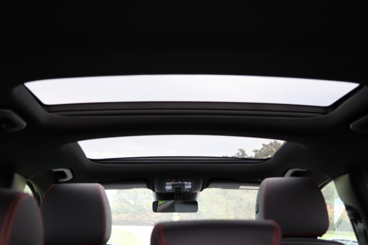 Mercedes-Benz GLB 2,0 220 4MATIC AMG Premium Plus