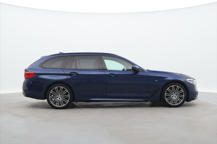 BMW Řada 5 3,0 530d xDrive 195kW M-paket