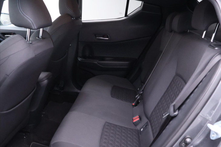 Toyota C-HR 2,0 E-CVT 112kW Executive