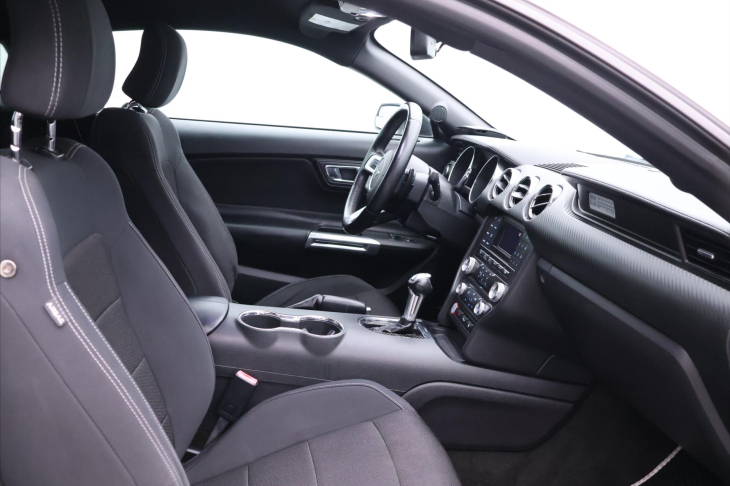 Ford Mustang 3,7 V6 225kW Automat Xenon