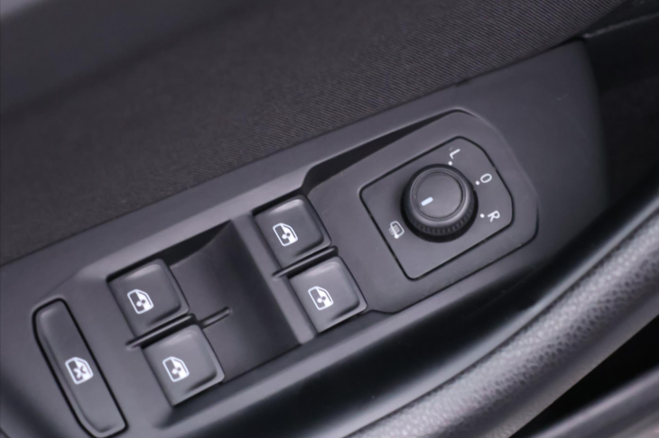 Volkswagen Passat 2,0 TDI 110kW DSG Variant Bussines