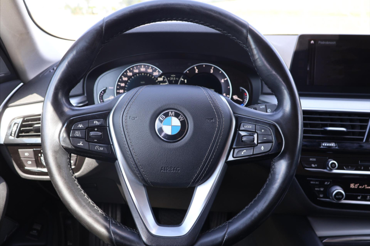 BMW Řada 5 2,0 525d 170kW Aut. Navi LED