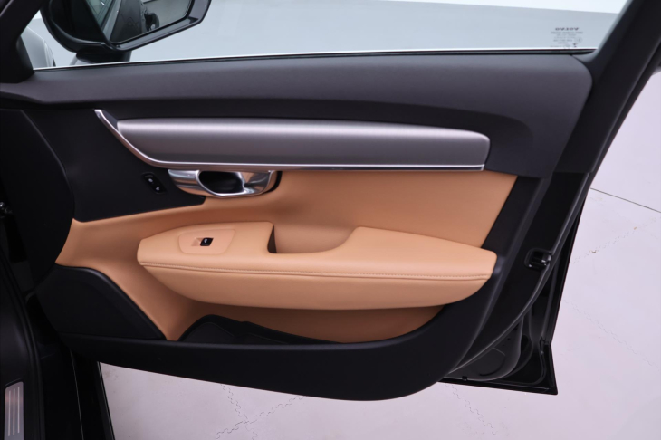 Volvo S90 2,0 T5 187kW Drive-E Momentum