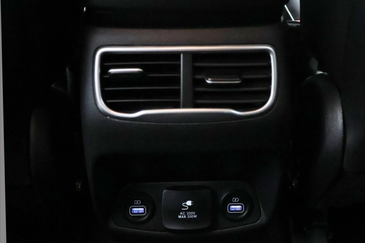 Hyundai Santa Fe 2,2 CRDi 142kW Style DCT CZ DPH