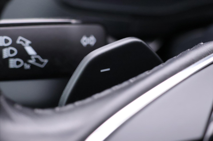 Škoda Karoq 2,0 TDI 4x4 DSG Style LED DPH