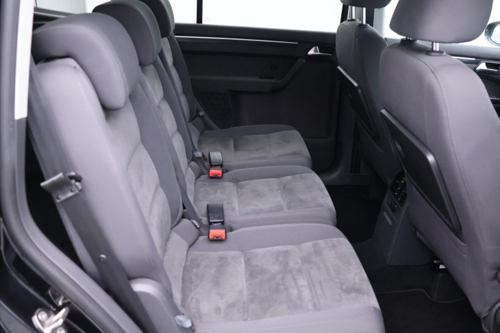 Volkswagen Touran 1,4 TSI 103kW Highline Navi