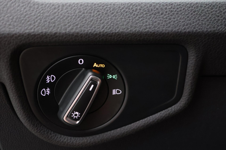Volkswagen Touran 2,0 TDI 110kW Highline DSG DPH
