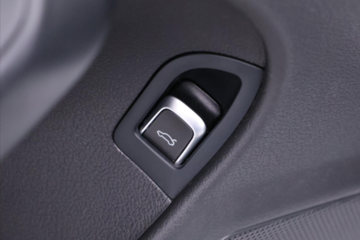 Audi A4 2,0 TDI 110kW CZ S-Line