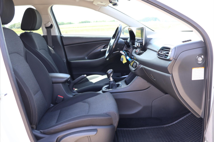 Hyundai i30 1,5 T-GDI 117kW Family Smart