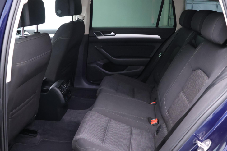 Volkswagen Passat 2.0 TDI 110kW DSG Comfort LED