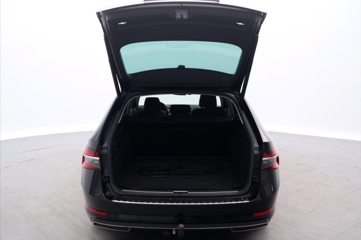 Škoda Superb 2.0 TDI 110kW Style DSG Tažné