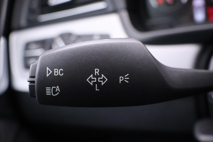 BMW Řada 5 2,0 520d 135kwPanorama Navi