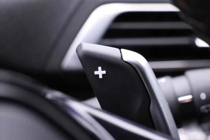 Peugeot 3008 2,0 HDI 130 kW CZ Kůže GT