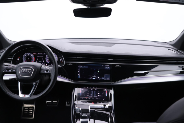 Audi Q7 3,0 50TDI 210kW S line CZ DPH