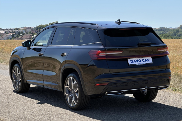 Škoda Kodiaq 2,0 TDI DSG 4x4 Sportline 7-Míst
