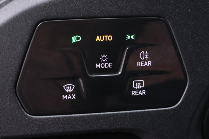 Volkswagen Caddy 2,0 TDI 75kW Klima Tažné DPH