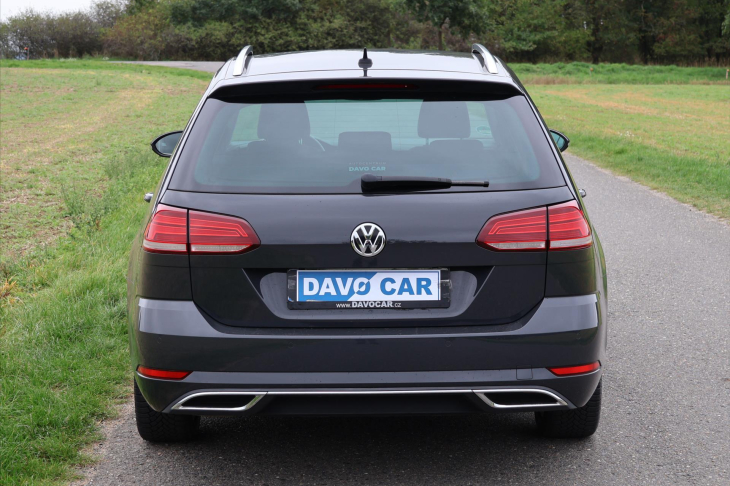 Volkswagen Golf 1,5 TSI 110kW DSG Highline DPH