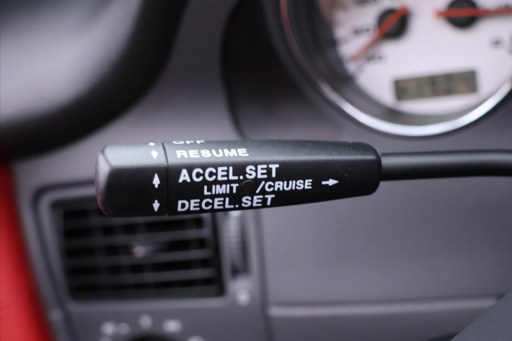 Mercedes-Benz SLK 3,2 32AMG 260kW AT 66tkm DPH