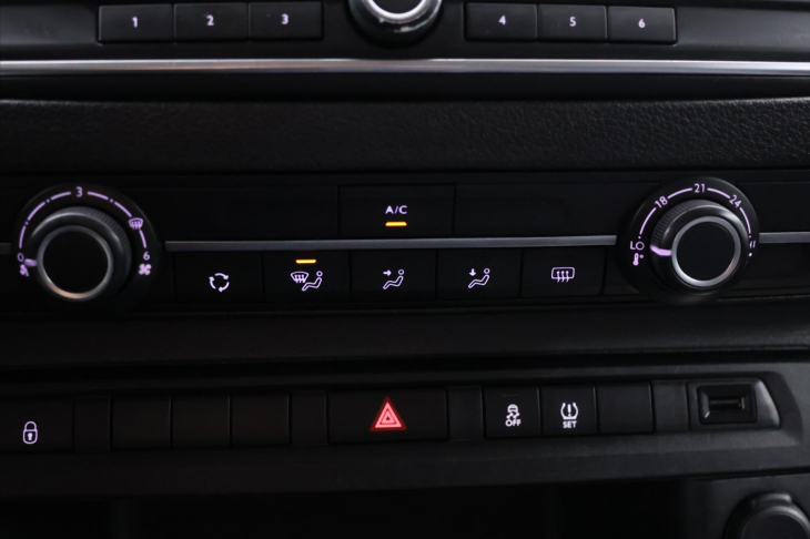 Peugeot Expert 1,6 HDI 85kW Klima 9-Míst DPH